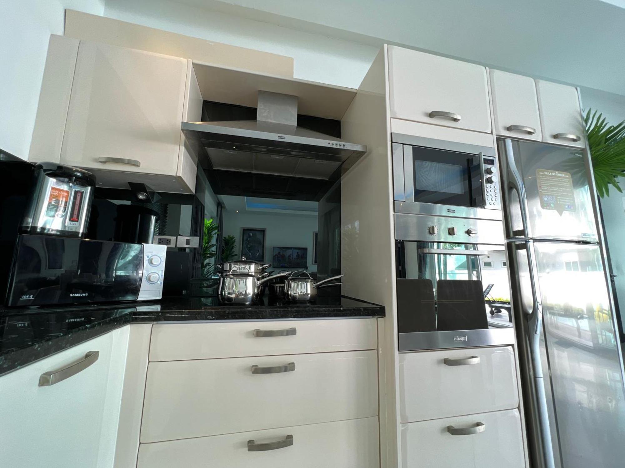 Villas In Pattaya Jomtien Beach Δωμάτιο φωτογραφία
